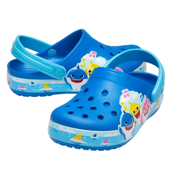 Crocs gyerek papucs – Baby Shark mintával