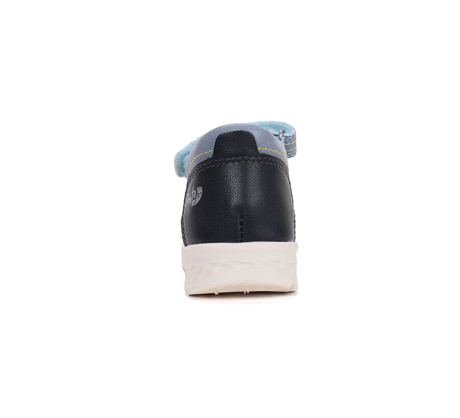 DA05 6 1893AeroBlue02 900x