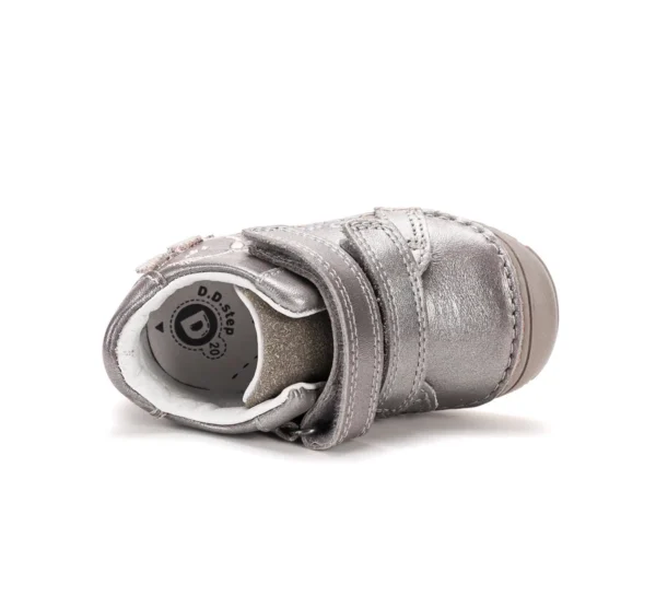 S082 62150BChampagne04 900x