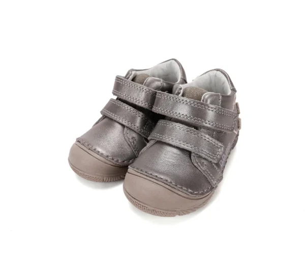S082 62150BChampagne06 900x